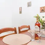 Sunny Corner Apartmán *