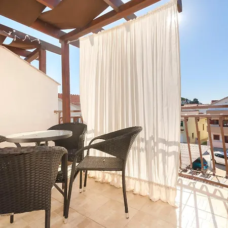 Sunny Corner * Tribalj