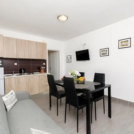Apartamento Sunny Corner Tribalj