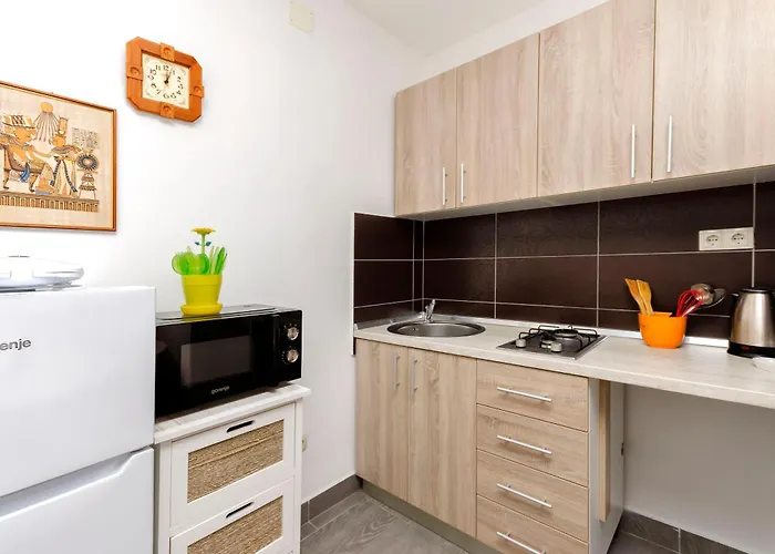 Sunny Corner * Tribunj (Sibenik-Knin)