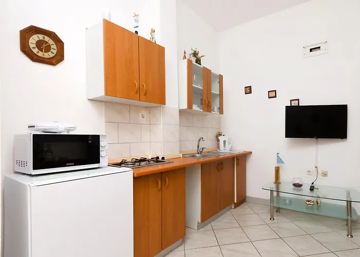 Sunny Corner Tribalj