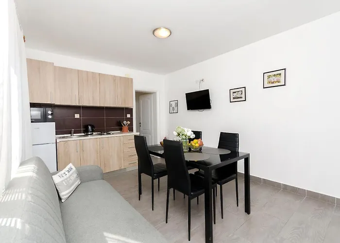 Appartement Sunny Corner Tribalj