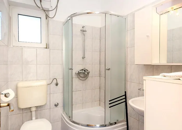 Sunny Corner Apartman *